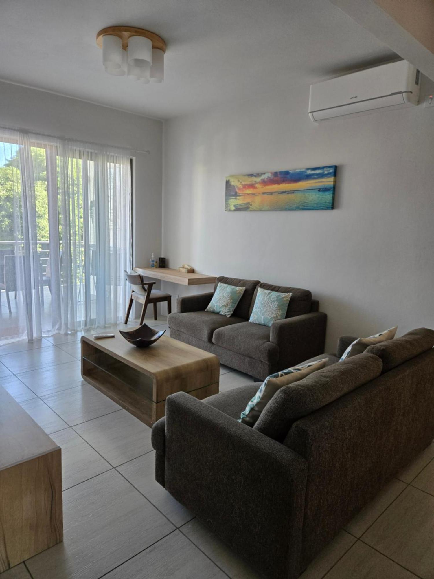 Modern And Cosy Condo: Westwood Apartments Flic-en-Flacq Exterior foto
